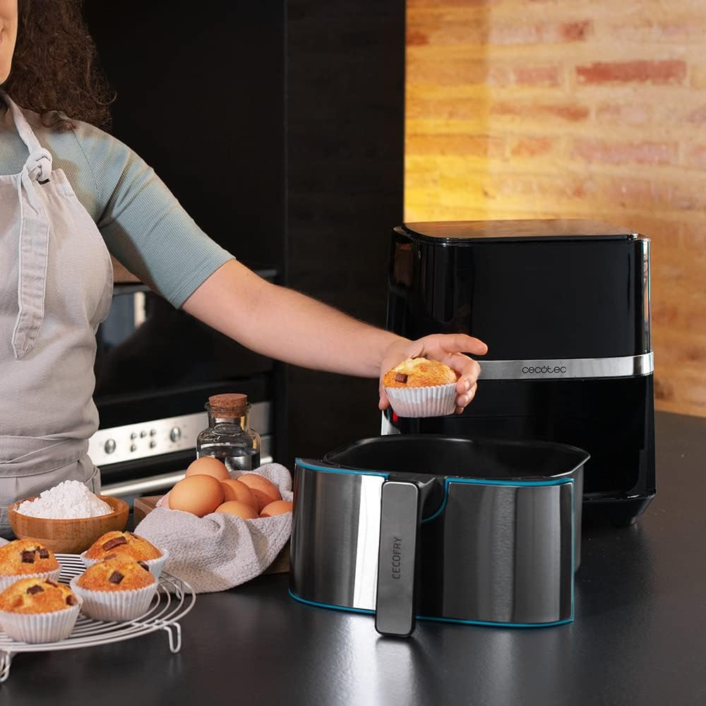 Friteuse à air chaud sans huile Cecotec 5,5 L Cecofry Full InoxBlack 5500 Pro avec accessoires. 1700 W, Alimentaire et Numérique, Tactile, Finitions Inox, 8 Modes, Pack Accessoires
